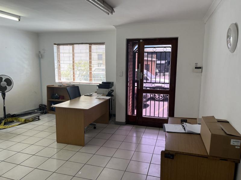 To Let commercial Property for Rent in Montague Gardens Western Cape